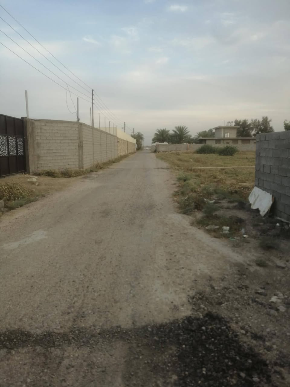 يا الله سلام عليكم حبايب طابو صرف زراعي ربع دونم تعبر زعيلات قرب نزله معمل الاسفنج
مبني منه ٢٠٠ ولباقي كاع مي كهرباء
السعر خابر وتدلل ***********
