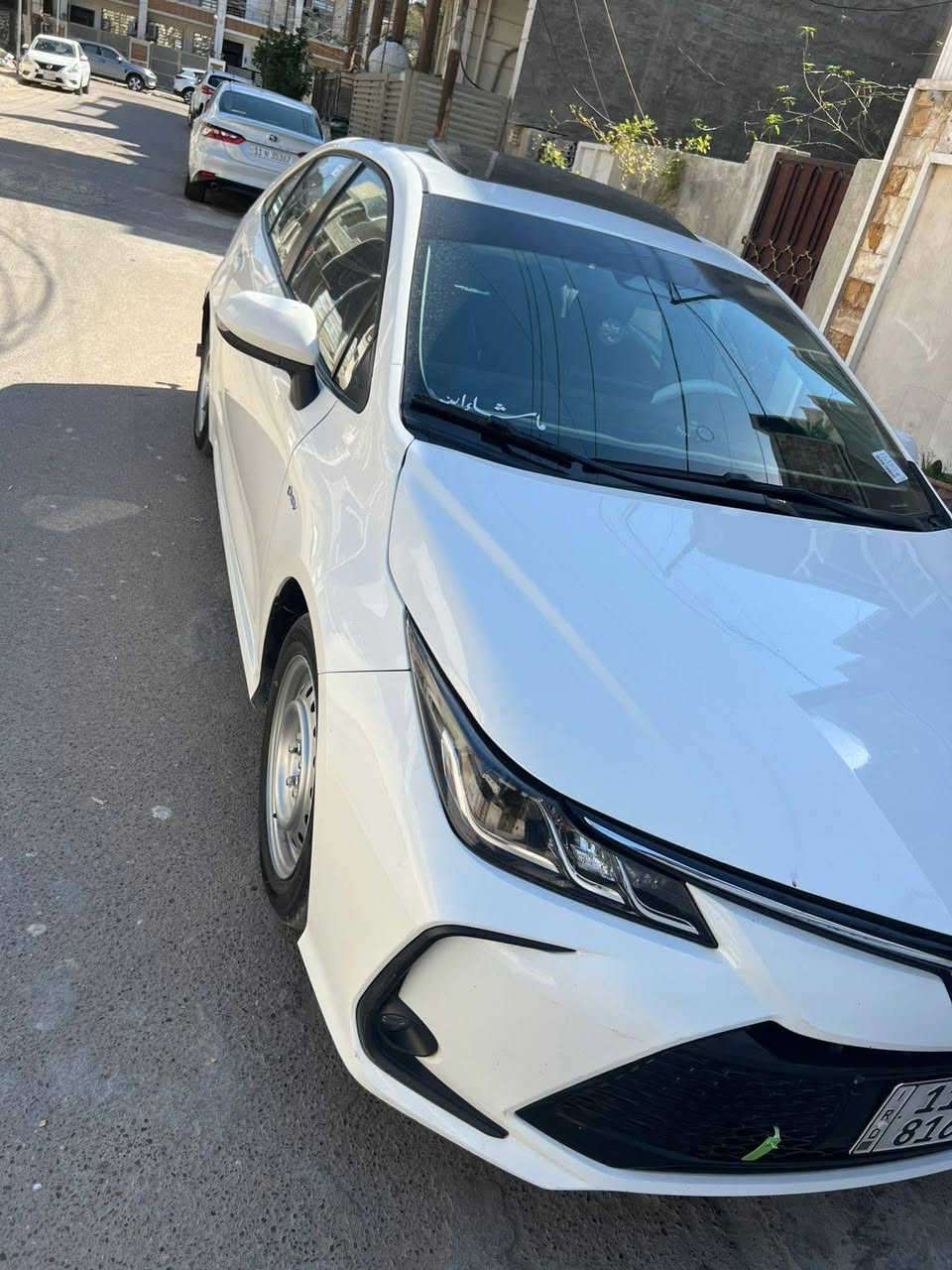 سلام عليكم 🙋
كورلا موديل { 2024 } محرك { 1800 } هايبرد 
ماشيه { 55 } الف السيارة 
فول مواصفات راح اذكر مواصفاتها للي ميعرفها :

⬜️ فتحه سقف طكتين 

⬜️ كشنات جلد اصلي اسود

💎الجام مغلفه حازل حراره   والداخل ايضا مغلف  بنايلون الحراري  

⬜️ هاند بريك بصمه 

⬜️ كامره خلفيه دواره 

⬜️ دخول ذكي + بصمه تشغيل 

⬜️ شاشات اصليه عدد { 2 } دجتال

⬜️ رادار امامي + مانع تصادم توقف ذاتي

⬜️ تبريد قطعتين 

⬜️ تحكم ستيرن جهتين

⬜️ لايتات دينامك تحكم يصعد وينزل 

⬜️ اشاير بل مري 

⬜️ اوتو هولد 

⬜️ بجم زنون فول { LED }

⬜️ بك لايتات { LED } 

⬜️ بصمات عدد 2 وياها

🌫️صبغ جاملغ خلفي اثر شخط عندي صور قبل الصبغ 
🌫️ البنيد مبدل اثر طخه بسيطه و بدلته والقديم ايضا موجود 
🌫️ وطخه بل حافه الصندوك بي بارد 
وهم موجوده صورت الطخه 

☀️ رقم بغداد الجديد 
☀️ بسمي هزه جديده 

العنوان 📍: بغداد 

📞هـ ***********

السعر : 133 وبيها مجال
