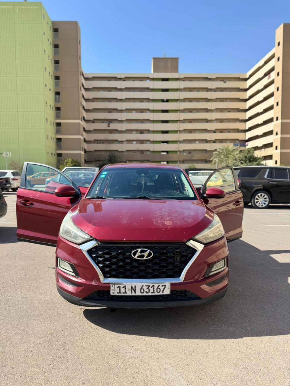 السلام عليكم توسان ٢٠١٩ وارد امريكي حادثها جاملغ او بنيد بدون دواخل نص فول محرك ٢٠٠٠ بأسمي شرط تحويل ثاني يوم هزه جديده مكفوله كير او محرك ماشيه ٩٠ السعر ١٦٠ بيها مجال مكاني بغداد بسماية سونار ضمن الصور الاتصال *********** طبعا السياره جدا نظيفه مال جناي ممتعوبه ومعتني بيها
