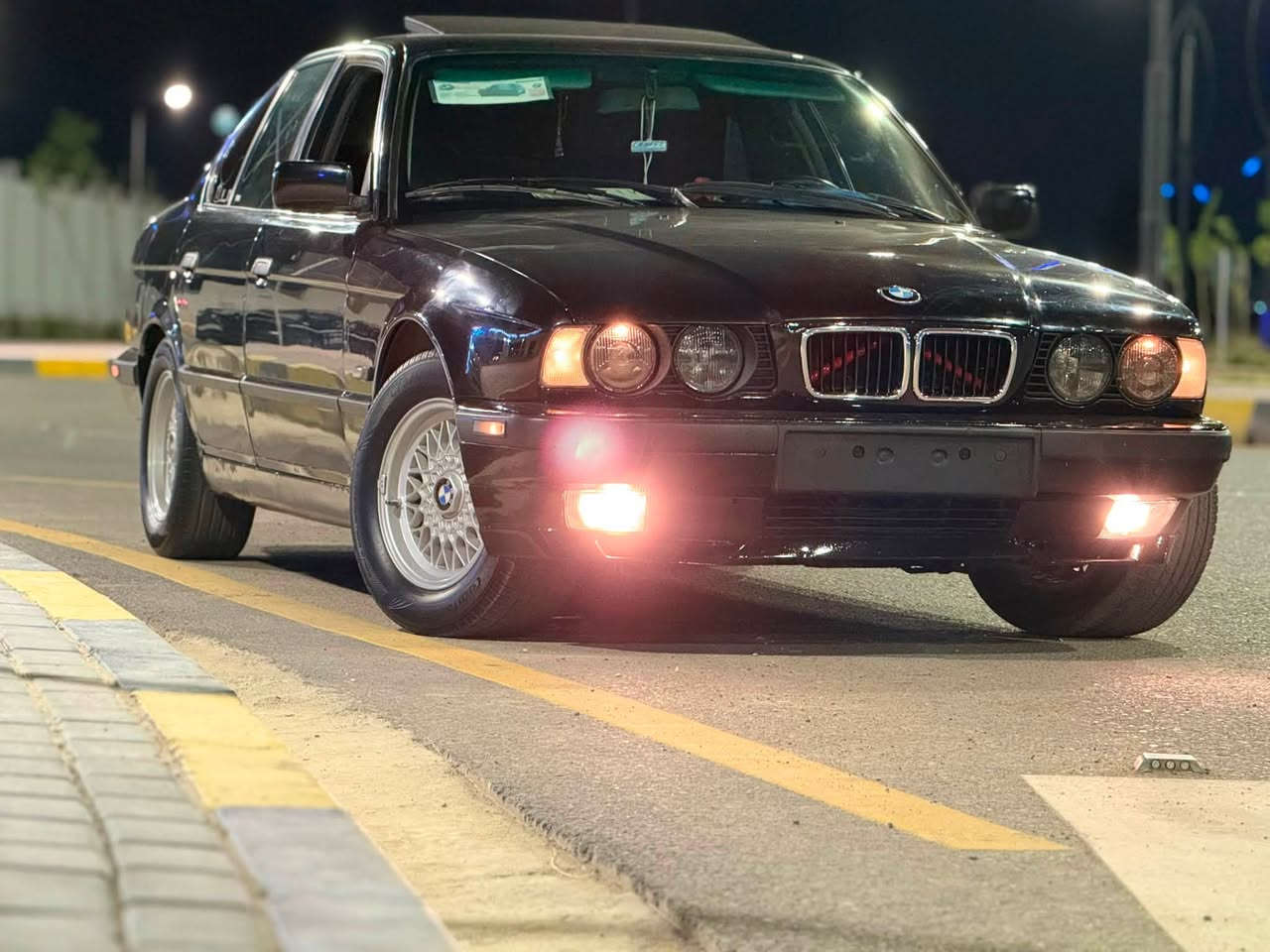 سلام عليكم 
الجميله للبيع 525بلادي 
موديل 96 فول مواصفات
كشنات جلد
سلايت طكتين 
كير اوتو
دبل ايربك 
دركه تحكم 
تبريد قطعتين ثلج 
وايرمنيه بلادي كلو شغال
صبغ جماليه فقط
 سياره احلى من الصور 
ما ناقصها برغي محرك كير شرط 
ترايك ع بصره
 اخي اذا ما عجبتك اعبر المنشور لا تعبني وتعبك
مكان السياره موصل 
اتصل وتدلل

***********
الرقم بي واتساب
