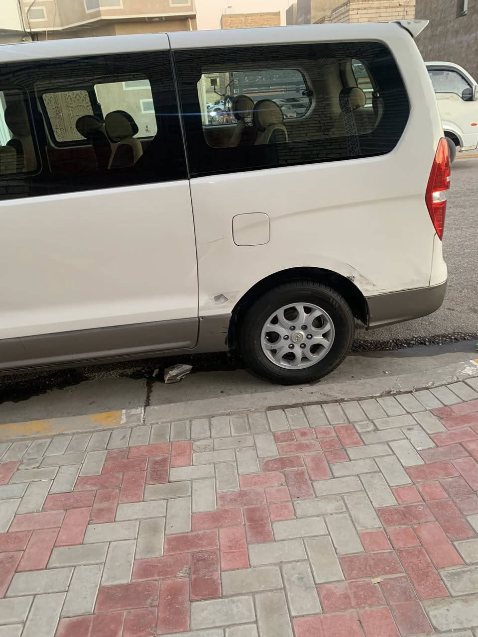 سلام عليكم ستاركس(2015)مفتوحه رقم كربلاء نكليزي بأسمي سنويه 2030 مصفره هيئة وضريبه تلبيسة كشنات نحلة اصلي سفريات اصلي تنته مغلفه تخم تايرات صار شهر  باتري جديد مكاني كربلاء مركز
السعر 170 وبيها مجال للاتصال او مراسلة واتساب 
***********واتساب واتصال
***********واتساب فقط
