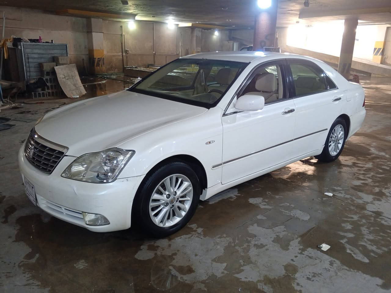 شاینە ڕۆیاڵ 2006 مەکینە گەورەی  182ی گێڕ گەورەی بێ دوکەڵ 60 kmهەزار حەقیقی ڕۆشتووە ،بێ بۆیاخە  دوو دوگمەی ناو زەردی سفر لۆک لۆکە ،تەبریدی لەجێگادا ئیش ئەکات هەموو گیانی مەزبوتە چرکەی تیانە کامل جاهزە ،شاشە و کامێرا،چوار تایە و ویلی لۆک لۆکی یابانی لەژێرە لۆک لۆک لەکەلارم نرخی 49 گەڵا و مەعامەلە ***********
