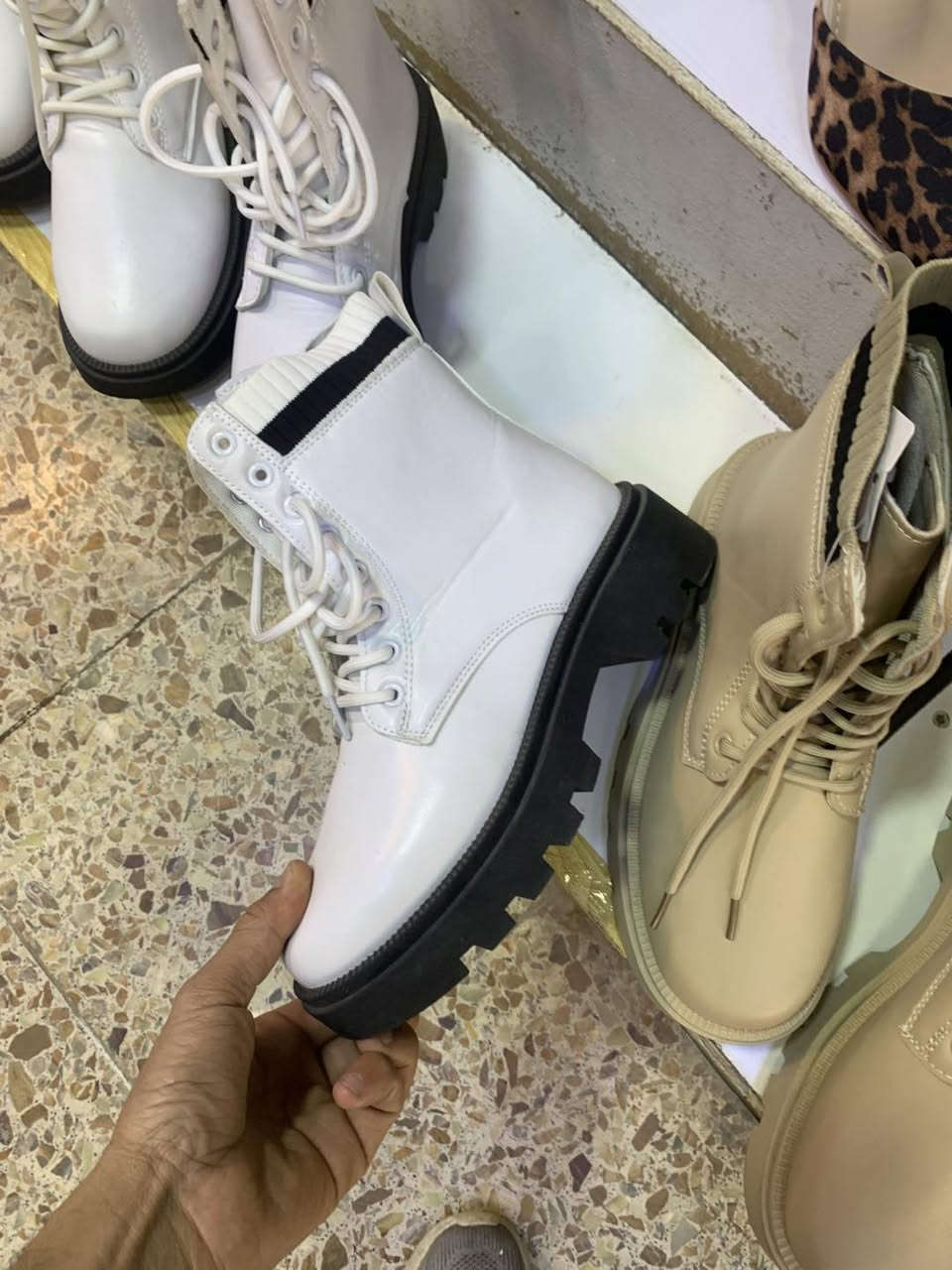 عرض خاص اي بوت داخل محل من اطفال ال النسائي كل عله 5


**إذا كنت صاحب هذا الإعلان وتريد حذفه لأي سبب، رجاءا أرسل رسالة إلى الدعم الفني**