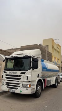 دنكر 2016 اسكانيه للبيع كير عادي كلج السياره كارتون جديده بمعنا الكلمه...