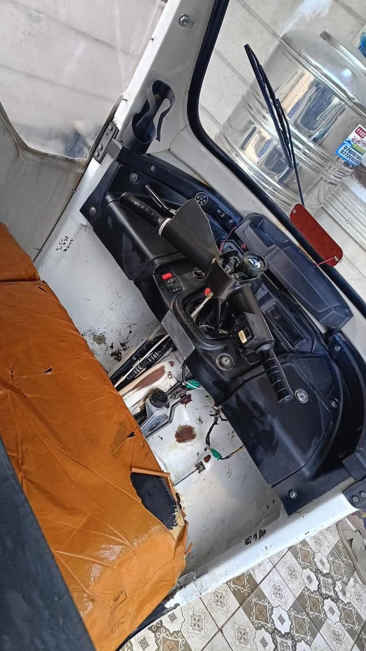 سلام عليكم تكتك للبيع موديل 21 نضافه فول محرك 23 رقم وسنوية بسمي تحويل ثاني يوم المكان الحصوة حي الاكراد السعر 5800 وبيها مجال بسيط للستفسار ***********
