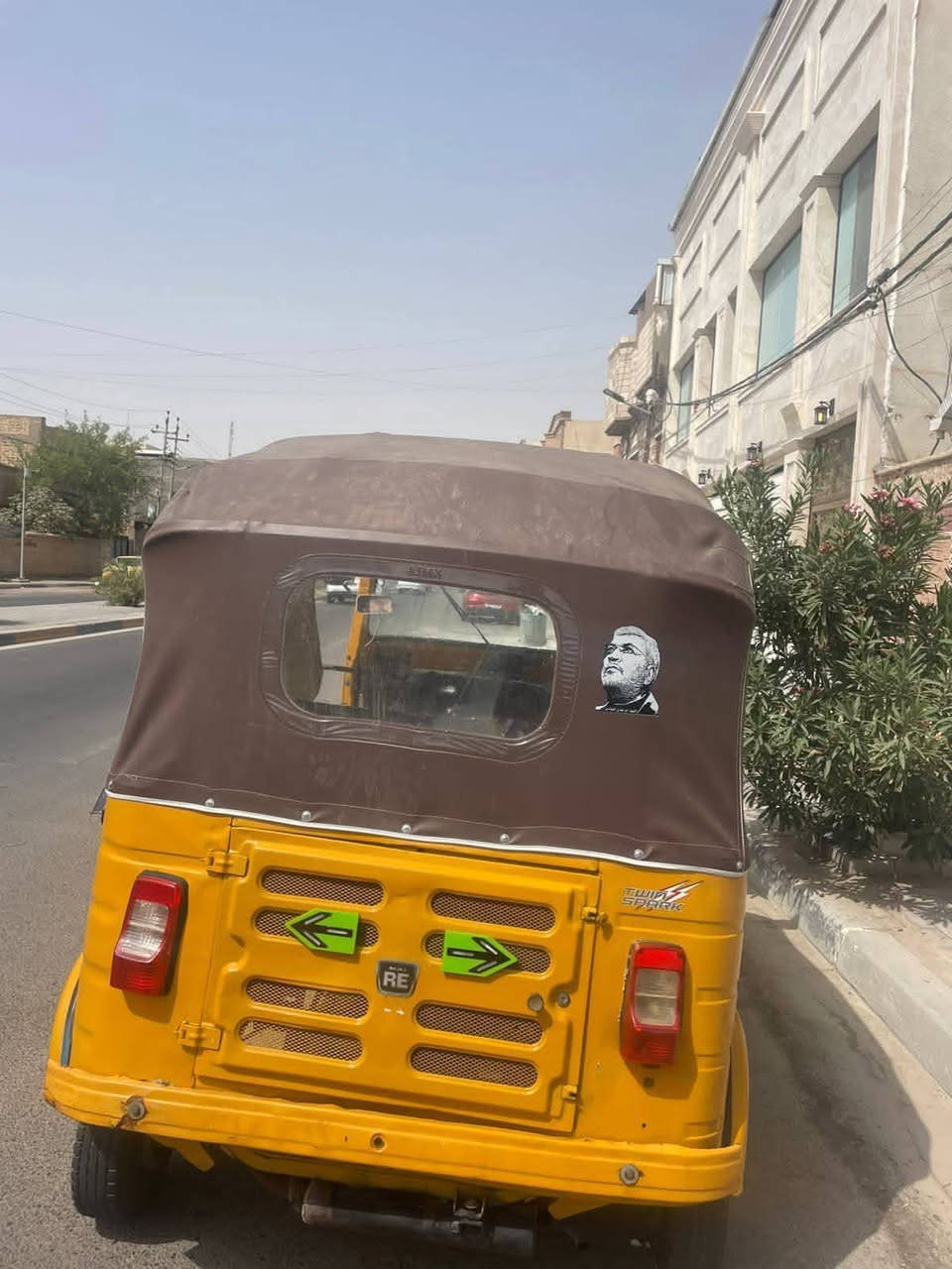 سلام عليكم تكتك لبيع 2019 تكتك مفتوح محراك بيه ضربه صفحه وجعها  حار تكتك بيه قياسات شويه تكتك رقم سنويه وسعر 5 بيه مجال حياكم الله *********** مكان في قبله بصره
