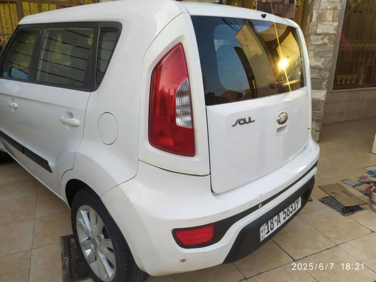 السلام عليكم كيا صول للبيع موديل 2013 رقم بابل انكليزي بئسمي شخصياً ماشيه 75 مكينه 1600 جي دي اي سياره جديده بمعني الكلمة مكفوله من الضربه والصبغ والتبديل حادثه حلو مال امريكه فقط بارد وتكحيل بالبنيد والجاملغ بدون تبديل اوصبغ نفسهن مصلحات حتى الدعاميه نفسه مصلحه جاهزه من اي شي تخم تاير باتري دوشمه ارضيه وكشنات  مكينه كير حداديه تبريد مكان السياره بابل الحله قرب مجسر نادر السعر ب113 للعلم كلشي اكو بالسوك وكلشي بسعره للاستفسار الاتصال على الرقم  ***********
