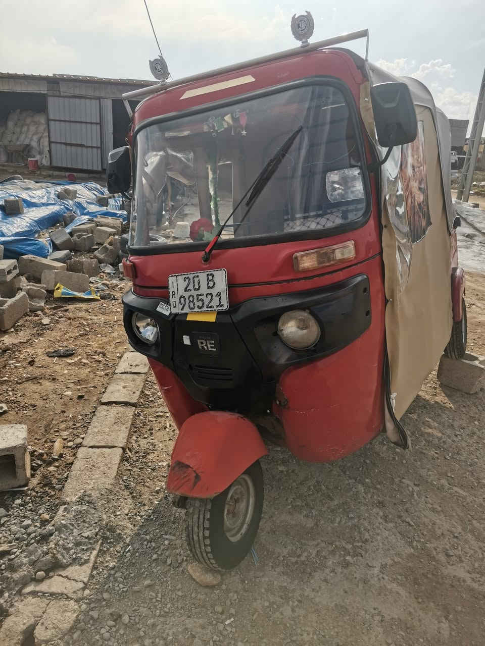 تكتك للبيع مديل 18 محرك 20 لوحات انكليزي تخم تاير جديج 4600 وبيهة مجال ***********المكان التحرير الحولي
