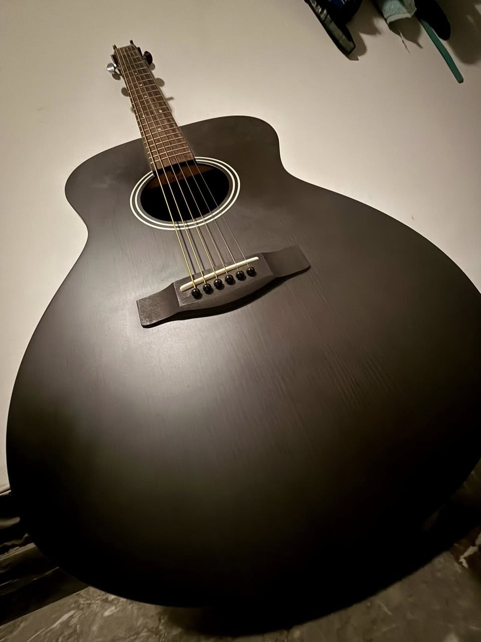 غيتار ياماها اكوستك احترافي FS400 اخو الجديد مع جنطة وكابو ماخذة ب 350 الف بالكارتونة قبل 6 اشهر 
قيم وبالعافية بدون كسران


**إذا كنت صاحب هذا الإعلان وتريد حذفه لأي سبب، رجاءا أرسل رسالة إلى الدعم الفني**