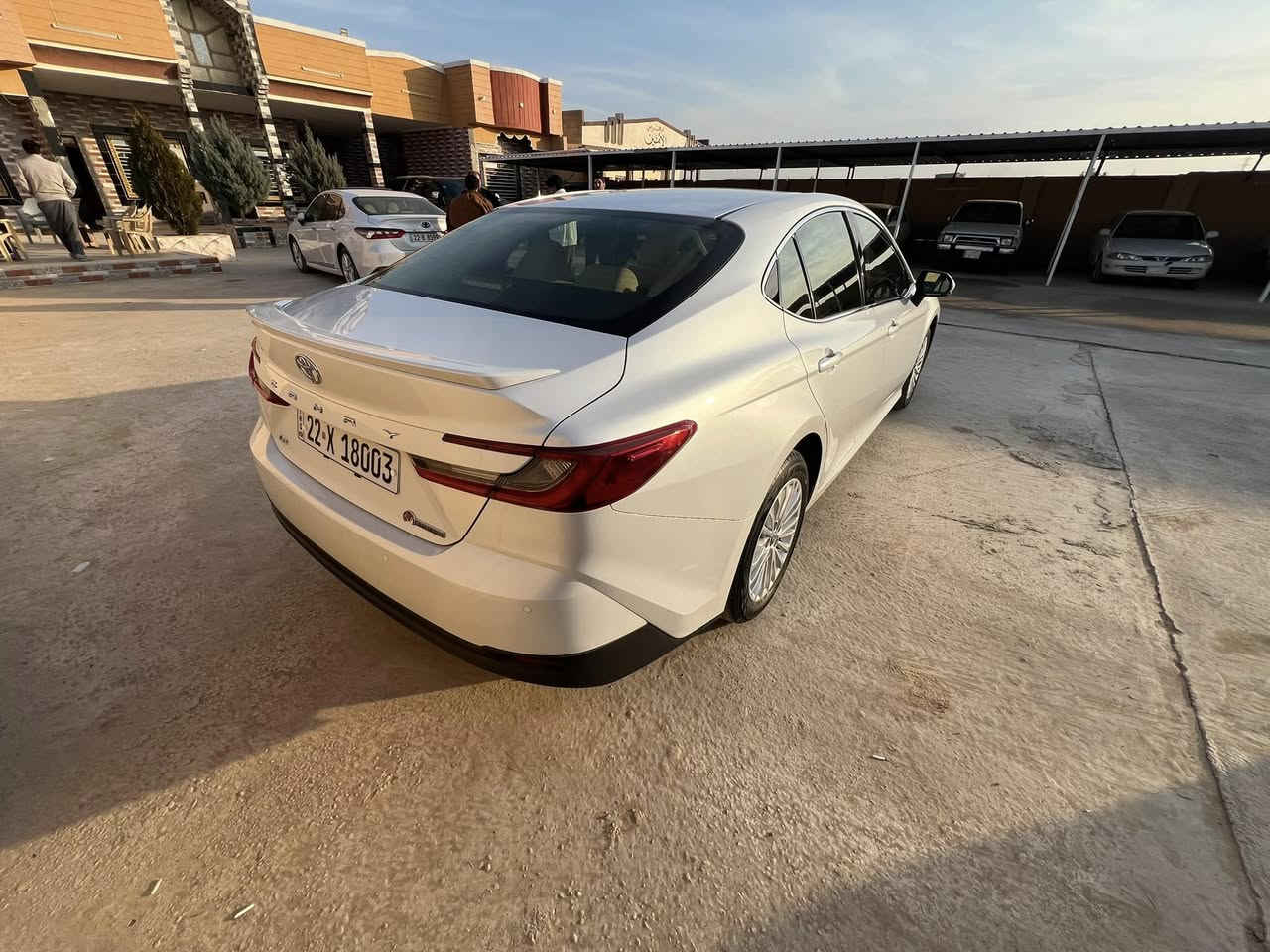 سلام عليكم 
كامري للبيع 
موديل 2016 
كير ومحرك شرط 
تواير وصدر جدد 
السعر 172 وبيها مجال للطيبين 
الرقم***********
