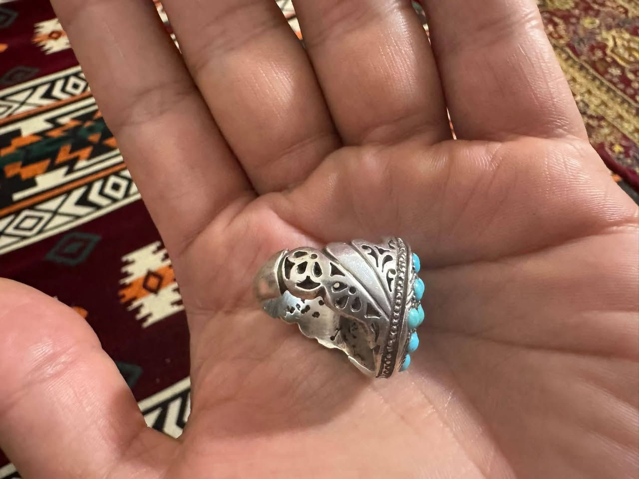 السلام عليكم فيروز لبه بب ‌نيشابوري اصلي اصلي شرط وفضه ثقليه زصياغه اجمل ما يكون وسعره فقط✅ 75الف  يوجد توصيل جميع المحافظات 🇮🇶 توصيل 5الف فقط


**إذا كنت صاحب هذا الإعلان وتريد حذفه لأي سبب، رجاءا أرسل رسالة إلى الدعم الفني**