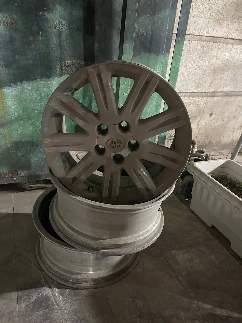 ويل اڤلون اصلي نظيف جدا العدد ٣ ذي قار ***********
