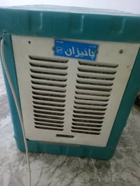مبردة صغيرة • نضيفه • استعمال قليل