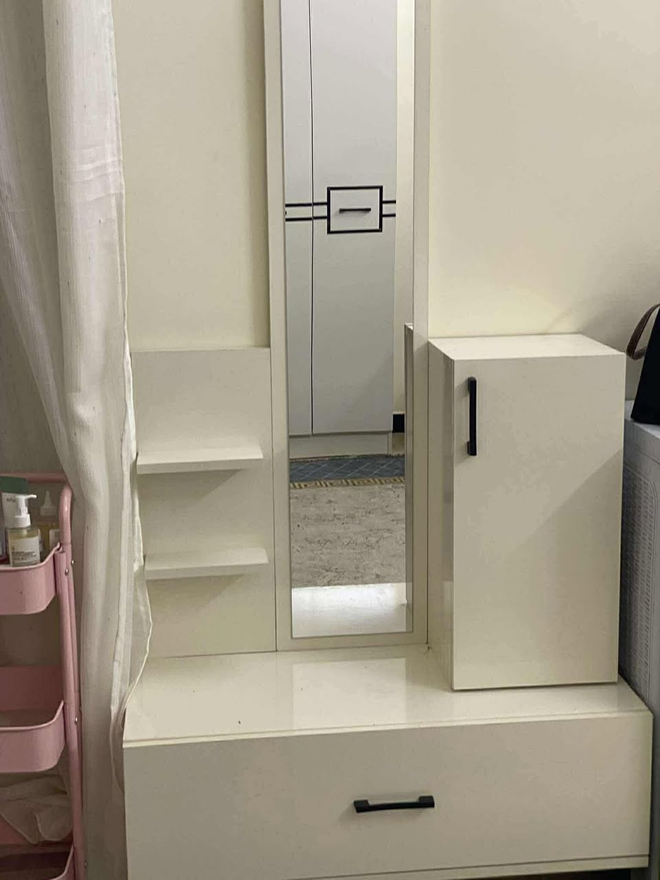 غرفة تركية شبابية نضيفة جديد استعمال شهرين فقط بعدها بالنايلون(سرير و كومدي و كنتور و ميز مرايه)  شخط مابيها نظيفة دابيعوها علمود عندهم  شيله ب450 بيها مجال
بغداد الكاظمية /الطي


**إذا كنت صاحب هذا الإعلان وتريد حذفه لأي سبب، رجاءا أرسل رسالة إلى الدعم الفني**