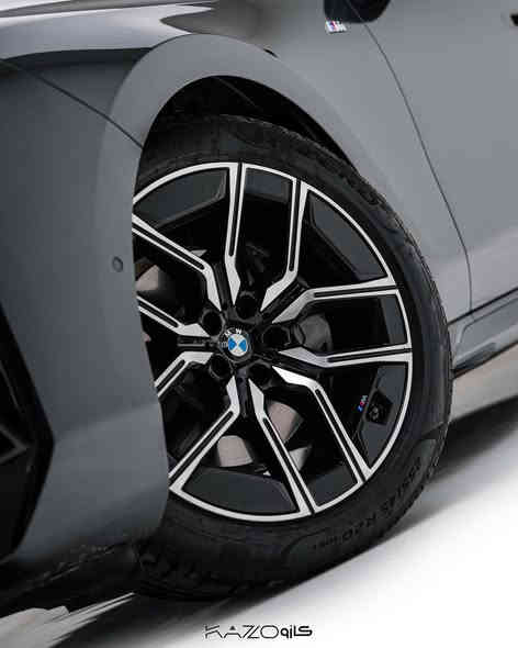 BMW 735i
‎‌‌‏Model Year: 2024
‎‌‌‏Mileage: 7,000 KM
‎‌‌‏Importer: Al-Uroush
Price: $95,000

بي أم دبليو ٧٣٥ آي
سنة الصنع: ٢٠٢٤
المسافة المقطوعة: ٧،٠٠٠ كم
المستورد: العروش
السعر: ٩٥،٠٠٠$

المواصفات:

المحرك: 3.0 لتر 6 سلندر تيربو مع نظام Mild-Hybrid
القوة: 286 حصان
عزم الدوران: 425 نيوتن متر
ناقل الحركة: أوتوماتيكي بـ8 سرعات
نظام الدفع: دفع خلفي
التسارع: من 0 إلى 100 كم/س في حوالي 6.2 ثانية
السرعة القصوى: 250 كم/س
المقاعد: جلد فاخر مع التدفئة والتهوية + دعم كهربائي كامل
الشاشات: شاشة وسطية كبيرة تعمل باللمس + عدادات رقمية iDrive 8 + شاشة خلفية Theater Screen
الإضاءة: مصابيح LED متكيفة + إضاءة محيطية داخلية
أنظمة المساعدة: كاميرا 360 درجة، مساعد الركن، مراقبة النقطة العمياء
أنظمة السلامة: مكابح طوارئ، مساعد الحفاظ على المسار، مثبت سرعة متكيف، وسائد هوائية متعددة

————————————————————————————-

للاستفسار:***********
