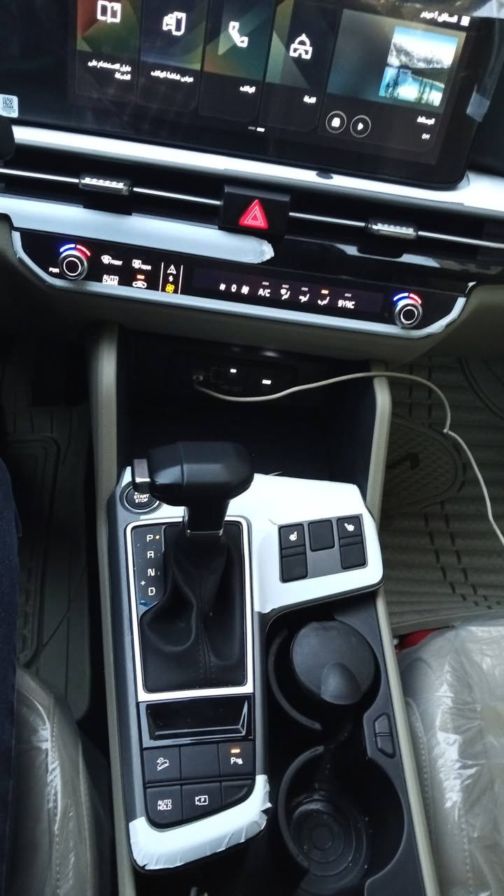 السلام عليكم
سبورتج 2026 الشكل الجديد خليجي زيرو
فول مواصفات عدا البانوراما 
لون ابيض رقم اربيل
كشنات كهرباء الامامية
كشنات تدفئة 
صندوق كهربائي 
الشاشة الكبيرة الجديدة
وباقي المواصفات 
ماشية 7 الاف كيلو
مكفولة من كلشي
بغداد الكرادة
***********
