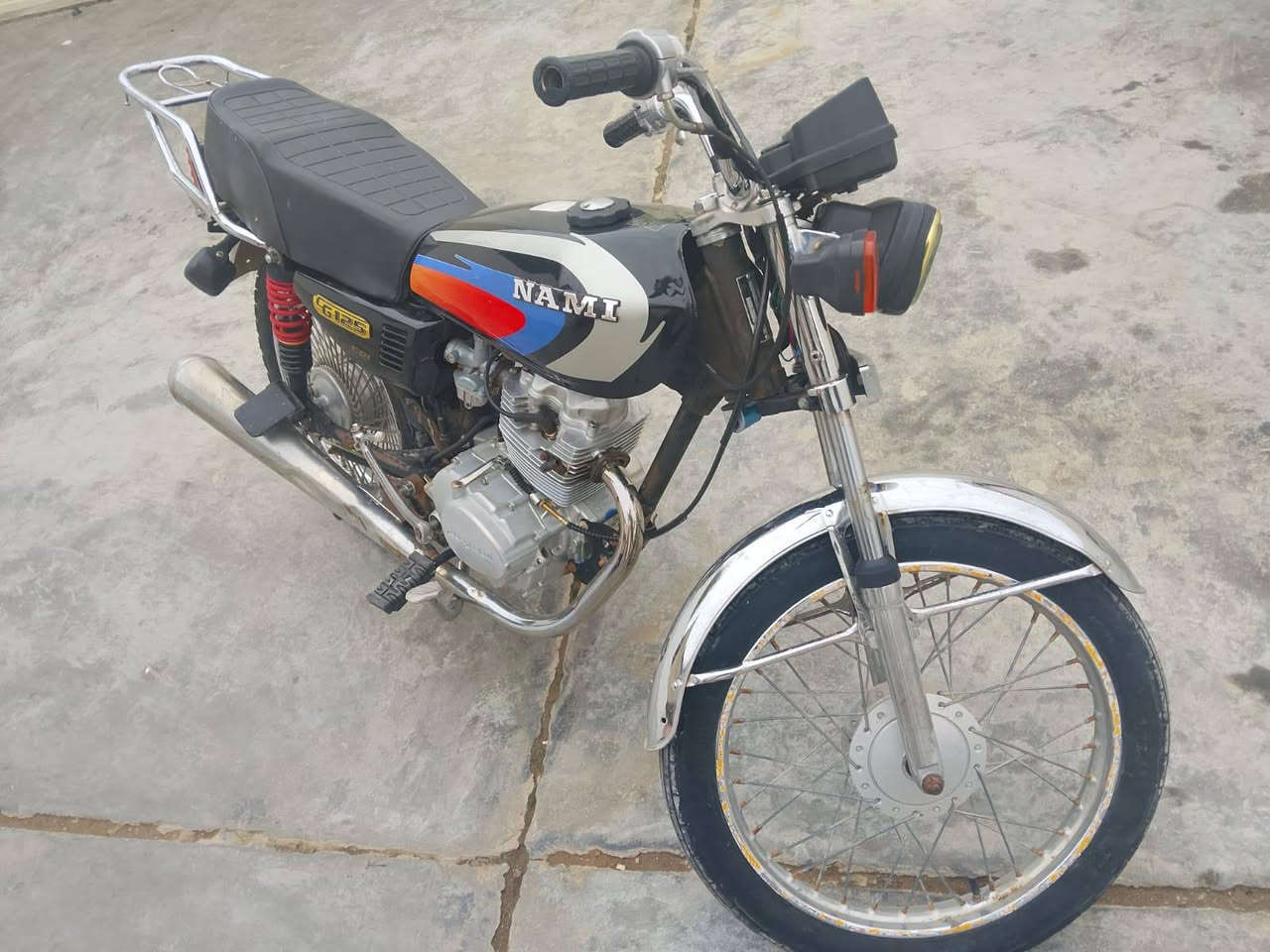 للبيع 4 كير 18 نامة مال شغل كهربائيات محرك مضبوط 
كامل شراي يخبرني يدلل ***********
