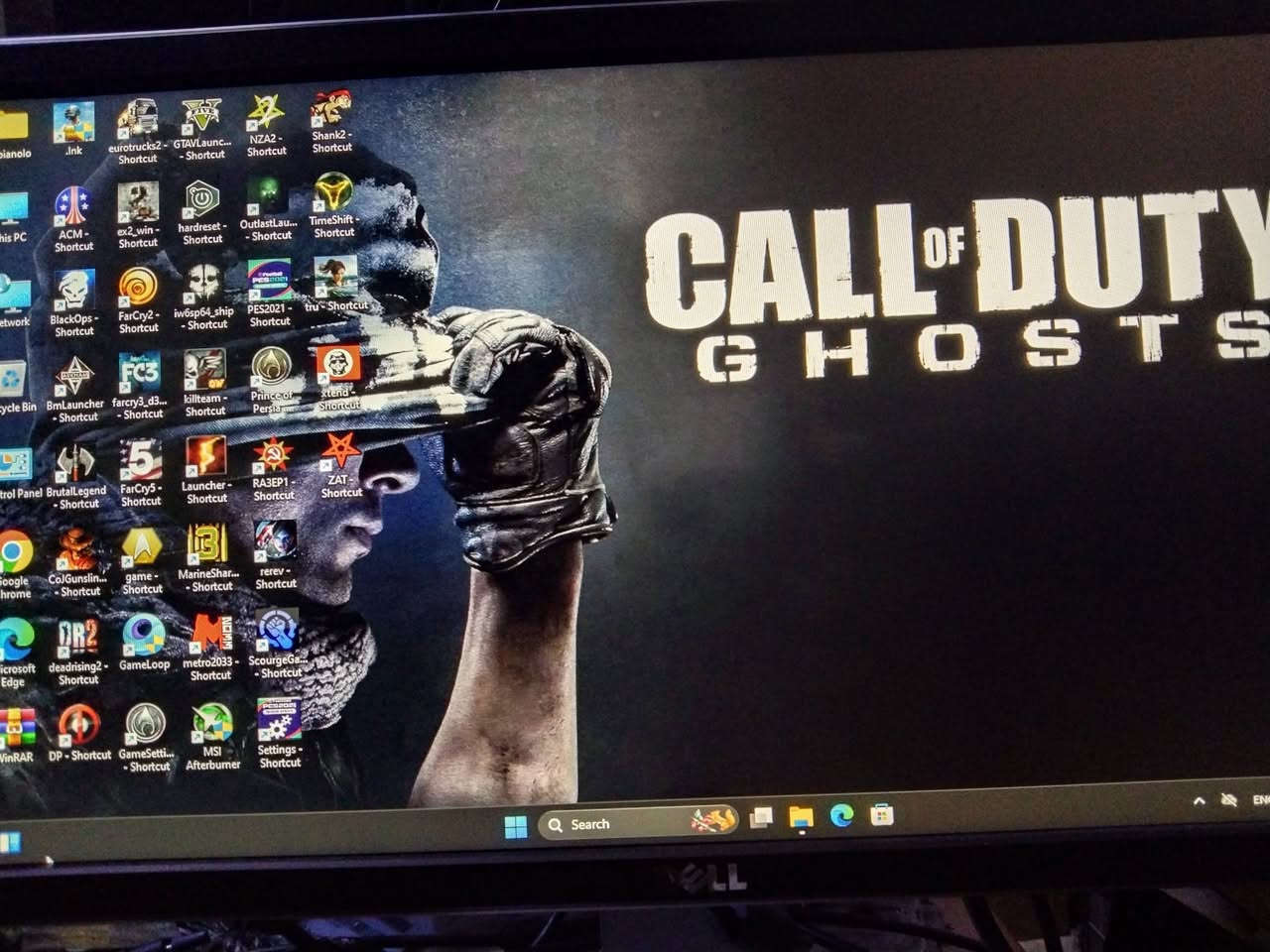 السلام عليكم 
حاسبة دسكتوب سستم انتل كور 5 جيل الثالث مستعملة نظيفة للبيع من شركة HP 6300
......
السعر 170 ألف دينار 
***********
عنوان بغداد زيونة 
البيع بضمان الفحص 
لا يتوفر توصيل 
.......
ملاحظة 
كيس فقط بدون أي ملحقات 
.......
المواصفات 
معالج انتل كور 5 جيل الثالث رقم المعالج 3470
كارد شاشة 4 كيكا جديد AMD R7 350 GDDR5 
هارد 128 كيكا للنظام والبرامج جديد SSD 
هارد 500 كيكا للالعاب HDD 
رام 16 كيكا جديد 8+8 تردد 1600 DDR3 
مذربورد جيل الثاني والثالث HP H61 DDR3 
مشغل اقراص ديفيدي DVD 
.......
الحاسبة تعمل على نظام وندوس 11 وتحتوي على أكثر من 30 لعبة طور القصة اوفلاين مع لعبة ببجي موبايل اونلاين 
......
مع جزيل الشكر لإدارة المجموعة
