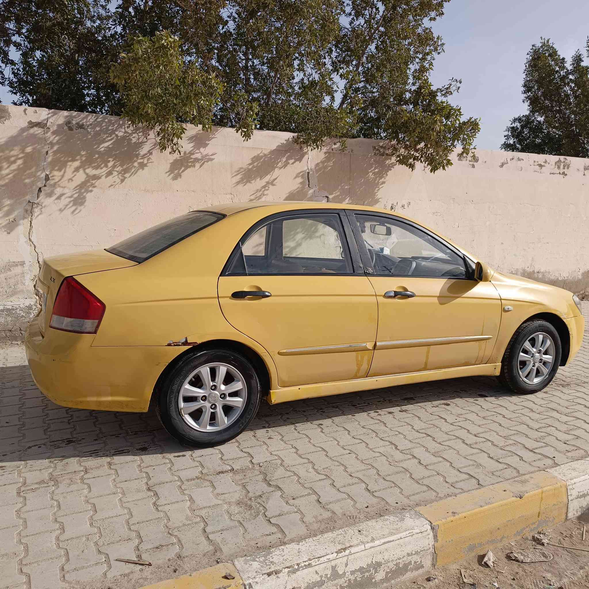 كيا سبكتره موديل 2008 مكينه1600
خليجي بنيد مبدل فقط بدون ضربه 
سعره73 $
مكاني الديوانيه
***********
