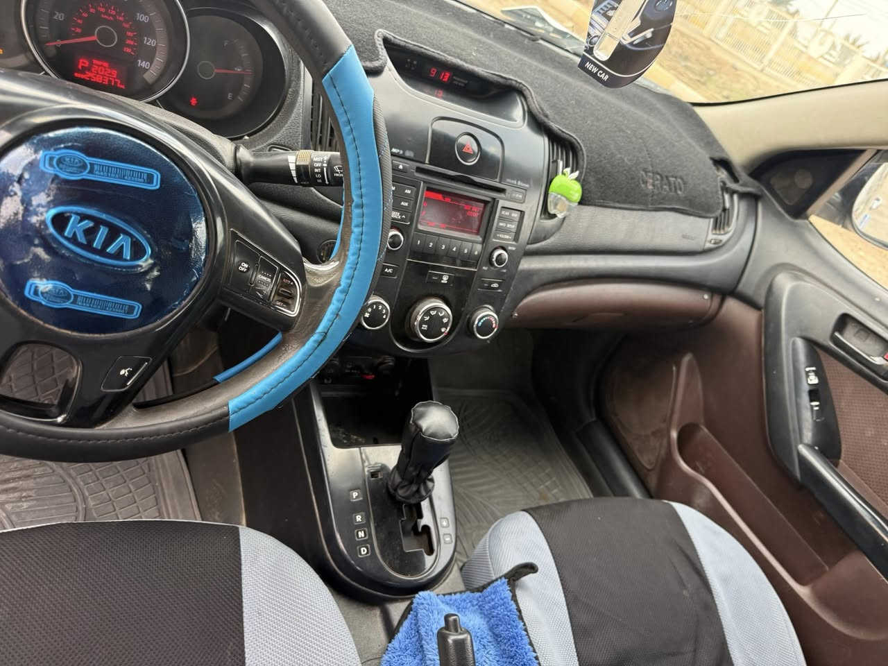 سياره كيا فورتي موديل 2010كامله مابيها اي نقص فول مواصفات داخل ماروني اسود صبغ حزام للجماليه عندي صورها قبل الصبغ حادثها جامرلغ امامي الصفحه اليسرى مكينه 2000 دوش نقص غاز تبريد تخم تاير فتحه أساير مري تحكم ستيرن سياره كامله من كل النواقص السعر 85 وبيها مجال السياره باسمنه الرقم مالتها مميز العنوان ديالى كنعان يم السيطره دخوليه كنعان الرقم ***********
