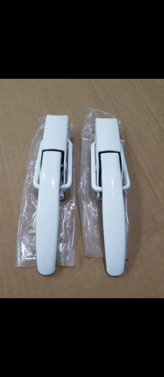 غراض تويوتا بيكم 98 الى 2005 للبيع
يوجد خدمه التوصيل كافه المحافظات 5 الف
رقم بي واتساب اليريد يحجز يجي خاص
ملاحظه غير اشياء ماعندي رجاء
***********
