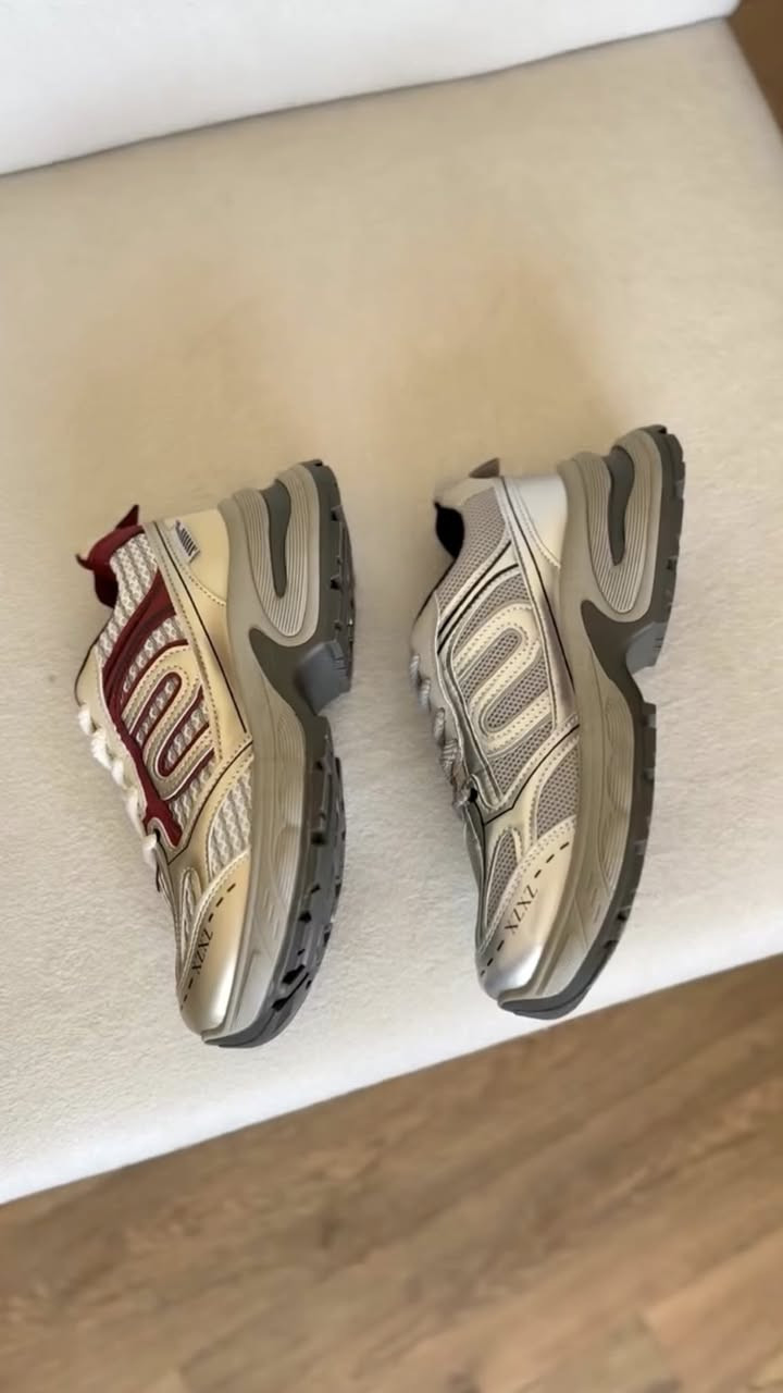 عندي شلعة احذية نسائية عددهن 70 زوج ( تصفية محل )
واغلبهن بيهن قياسات.. والكعب ماخذه من تركيا عندي عدد قليل
 الجودة عالية و ذني صورهن يجن بالكراتين 
📌سعر الزوج على 6،500 
مابيع على 5 رجاءاً و بدون احراج


**إذا كنت صاحب هذا الإعلان وتريد حذفه لأي سبب، رجاءا أرسل رسالة إلى الدعم الفني**