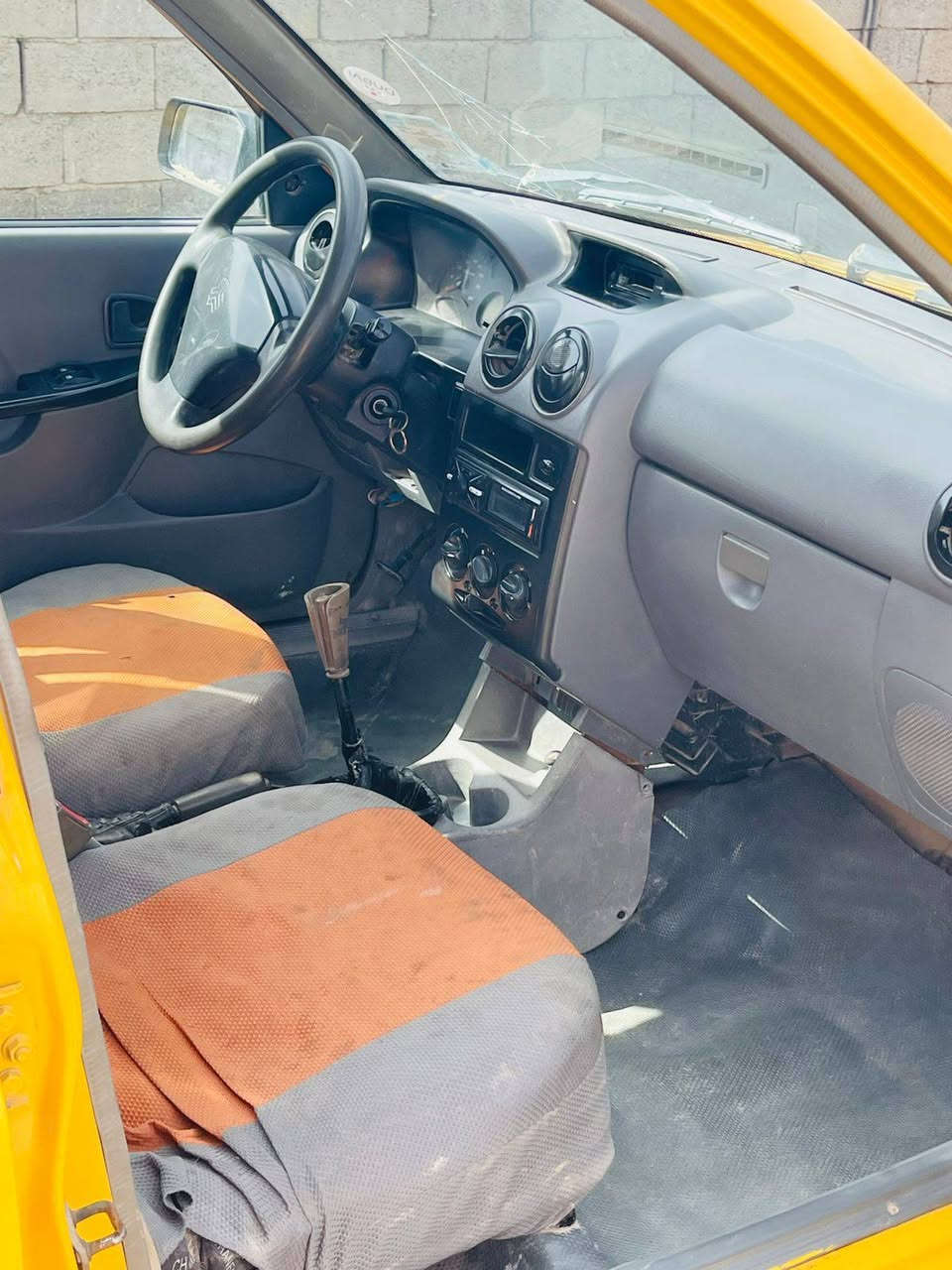 سلام عليكم سايبه موديل 2012 رقم بغداد الماني 

تحويل عليها هيه وغرامه على يشتري 

مكينه نضيفه كير نضيف 

شواصي نضاف 

صدر امامي وخلفي جديد 

كهربائيات مكفوله دواخل نضيفه 

كشر نضيف بيها باب مبدل فقط تخم تاير جديد 

العنوان تقاطع لنهروان جسر ديالى جديد 

السعر 19

التصال ***********
