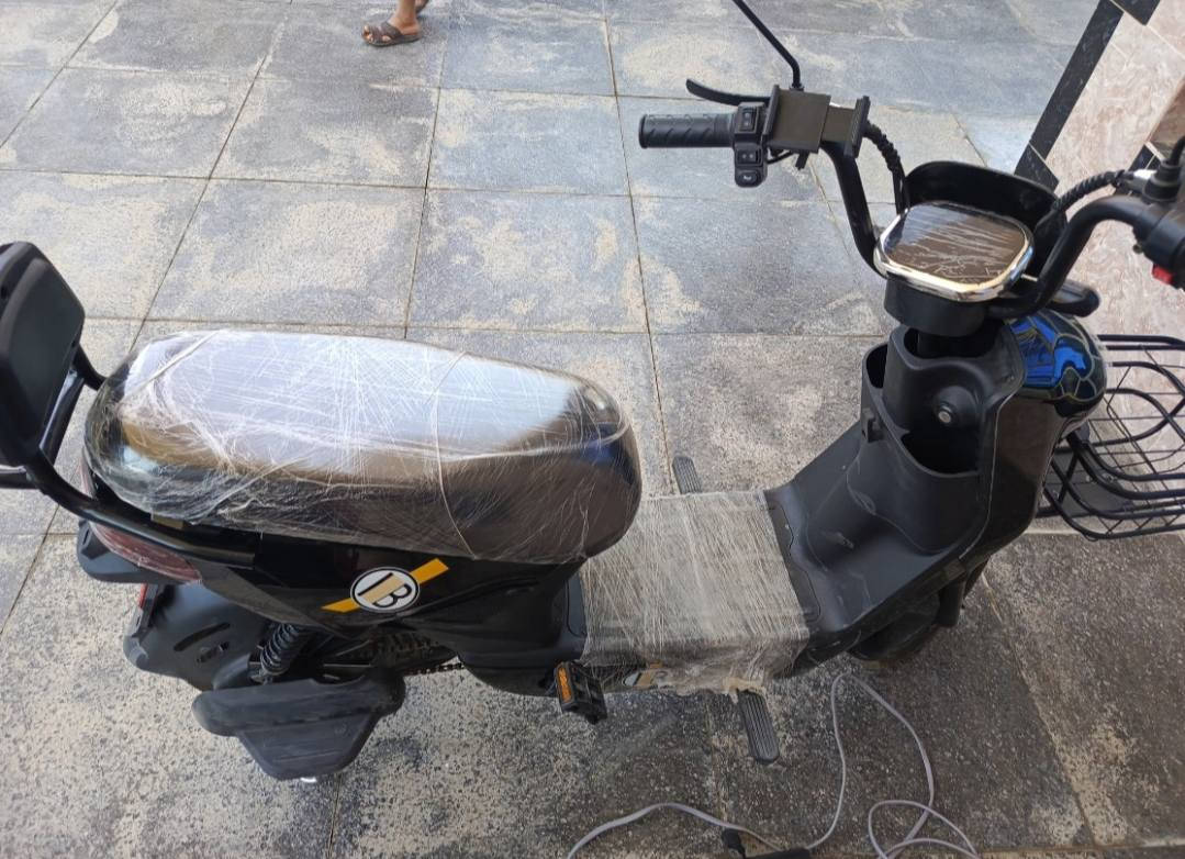 للبيع السعر 275 وبه مجال المكان القرنه يم المحكمه التواصل ***********
