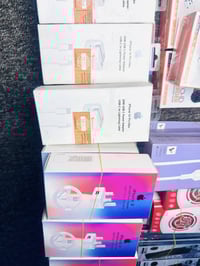 اكسسوارات موبايل • ٦٢٥ قطعة • شواحن كيبلات سماعات