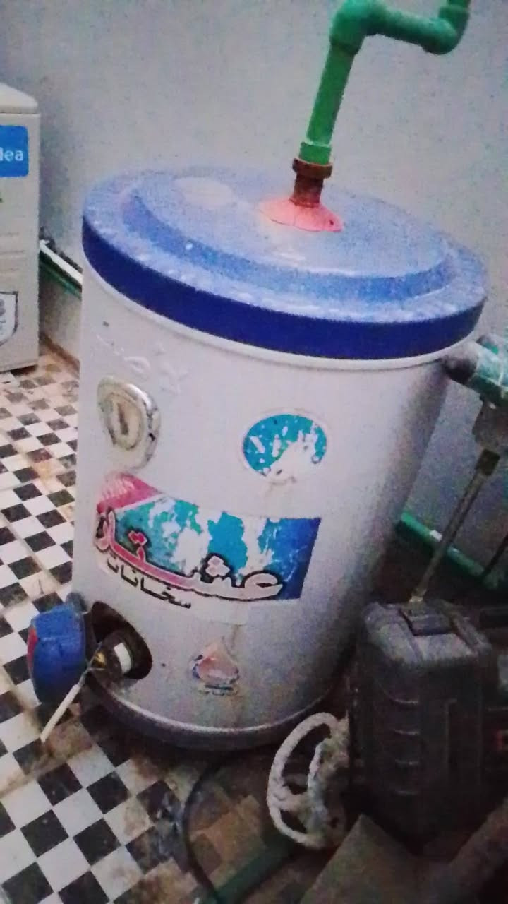 السلام عليكم كيزر للبيع جديد مستعمل شهرين.. السعر خاص.
***********
