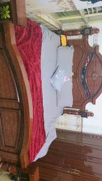 غرفة نوم • استعمال قليل • مثل الجديدة
