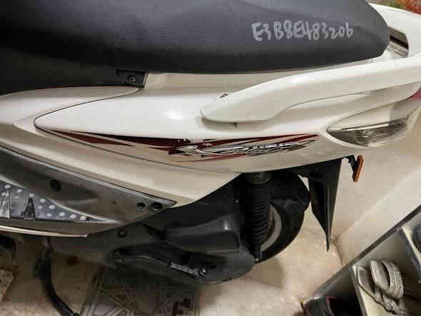 سلام عليكم سكنس للبيع دراجه رمبه جديده بل جيس تجي تأخذها من البيت تترحملي عليها دراجه مكينه بجيس دراجه نقص برغي ما بيها دراجه فول فول صلوات علا محمد أوراقها كاملة مكينه بلاديه سعرها 1400 رقمي واتساب  عنواني الكاضمية + الحريه ***********
