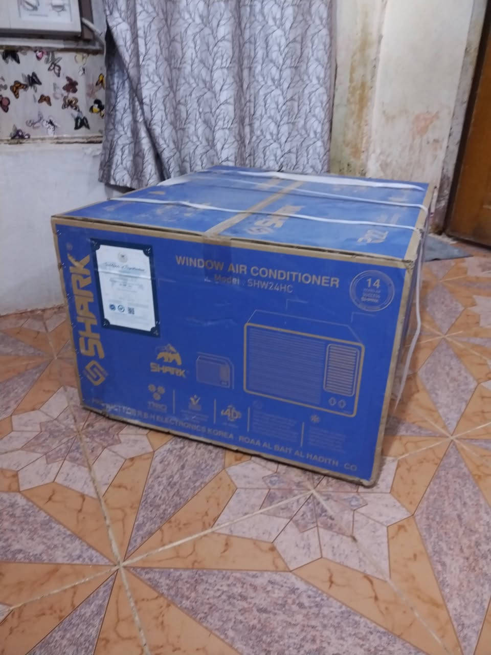 مكيف جديد للبيع السعر 450 بعقوبه التحرير الرقم ***********
