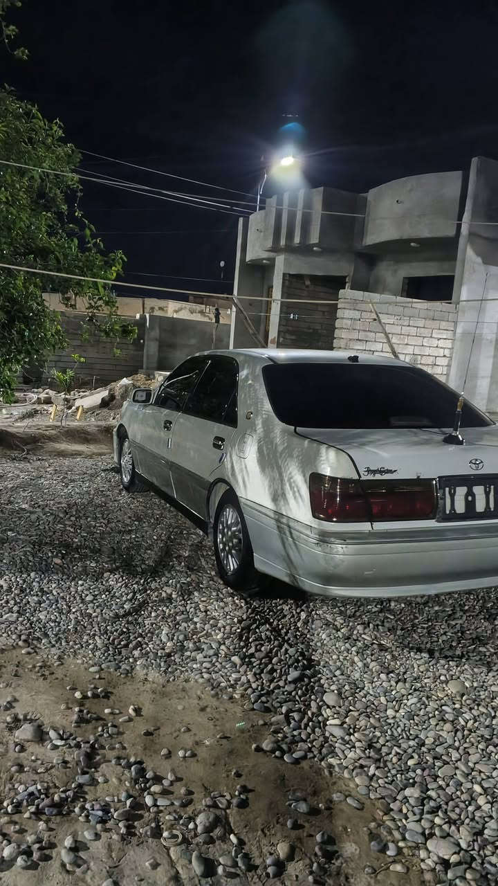 عليكم ملكه گص 
محرك ففتي2500
محرك كير شرط 
تبريد تدفه 
صدر جديد
السعر28
***********
