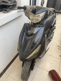للبيع ماكس ١٢٠ FS  دراجه جانت شغاله وطفت ابيع كوم حديد بيهه زوج تايرات...