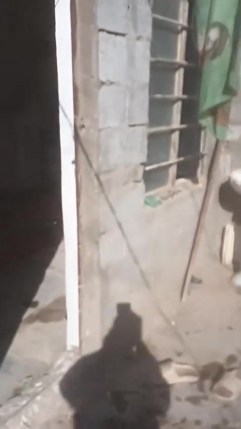 مكلفه بالنشر
بيت زراعي للبيع سند 25 ومرقم من البلديه

مساحته 130م
واجهه 8ونص ونزال 15
البيت يتكون  من غرفتين نوم ومناور وصاله ومطبخ الارضيه شتايكر البيت بنيان جديد بلوك وعالي عن الشارع 
العنوان حي العسكري الثاني نهايه شارع الوكفه ورا سيطره ال ابو جاسم بشارع اسواق كرزه السعر 18وبي مجال باقي تفاصيل مراسله ع الخاص


**إذا كنت صاحب هذا الإعلان وتريد حذفه لأي سبب، رجاءا أرسل رسالة إلى الدعم الفني**