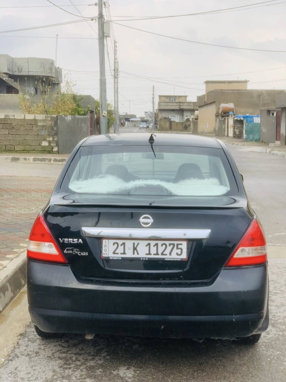 سلاو لە ئەدمین 
نیسان ڤیرسا
 مۆدیل٢٠١١
مەکینە ١٨ 
گیرمەکینە بە شەرت
یەک پارەچە بۆیاخی هەیە 
سەنەوی هەتا ٢٠٢٩ نوییە
١٤٧km
قەپاتە بەس سلایت نییە 
***********
مەسج بکە لە خزمەت دامە
