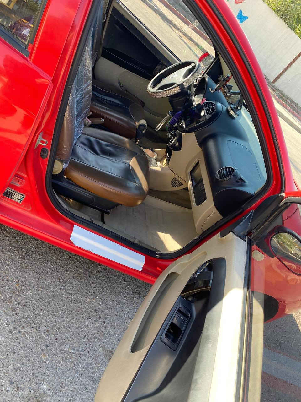 باندا موديل 2012
سنوية جديده لل2030
رقمها مميز بغداد 
السياره اوتو حلوه ونضيفه متصرف عليها ولا ربع  
كير مكينه صدر كله جديد شاشه وتضليل بــس التبريد نقص غاز  مابيها اي عيب وهاي صورها  
السعر 50 بيها مجال بسيط
العنوان بغداد حـي العامل 
***********
