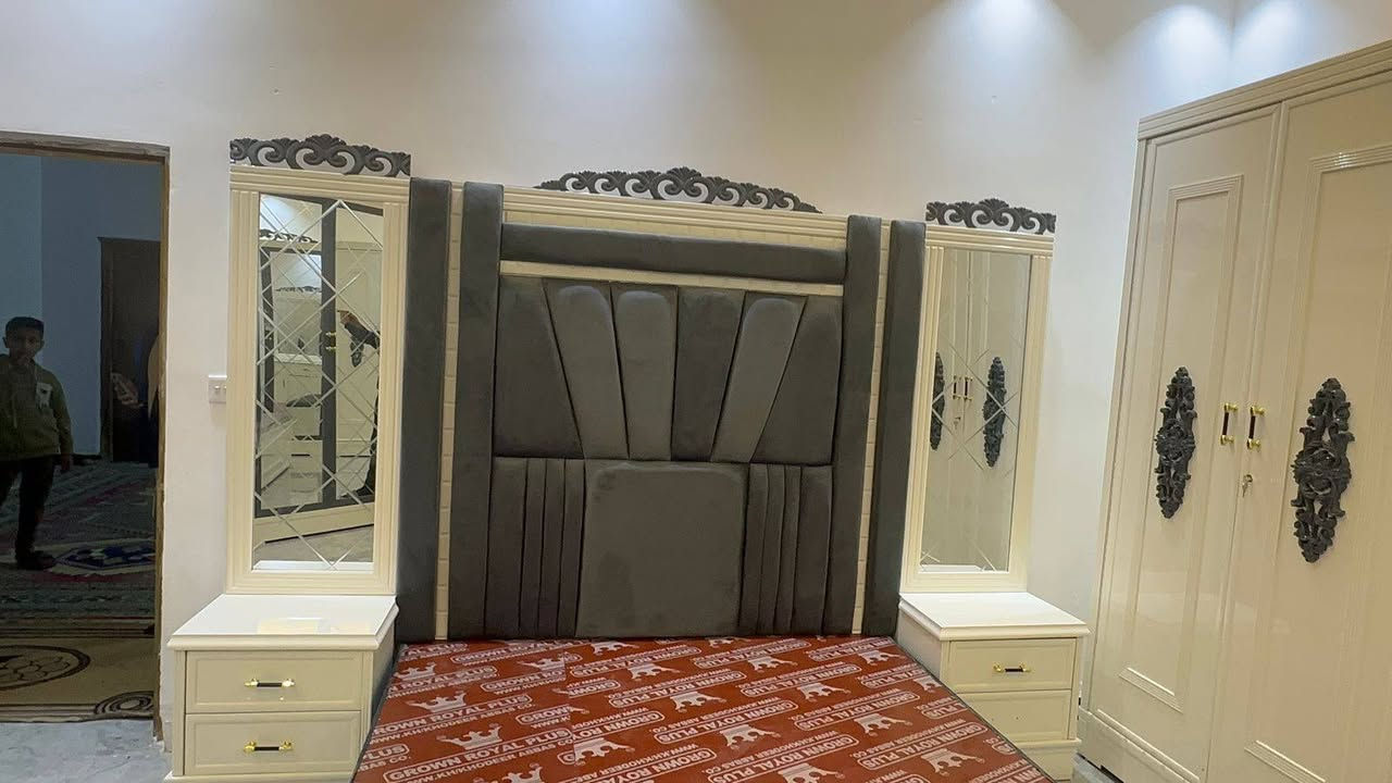 معمل نجارة الايهم 
تم تسليم طلب احد الزبائن في المدائن 
غرفة نوم 6 باب  لون اوف وايت وتطعيم رصاصي  شغل عراقي تزكام
قياس الكنتور عرض350 ارتفاع 250 عمق 60 عرض زاوية
 الملابس 110
وجة الكنتور ام دي اف 6 ملم الداخل صاج طبيعي 4 ملم  رجل لوكنز زان مرتفعة من الارض 
للستفسار
***********
***********
او مراسلة الصفحة
عنوان  بسماية الشارع العام مقابيل مستشفى الجامعة اللبناني
تم تسليم طلب احد الزبائن في المدائن
