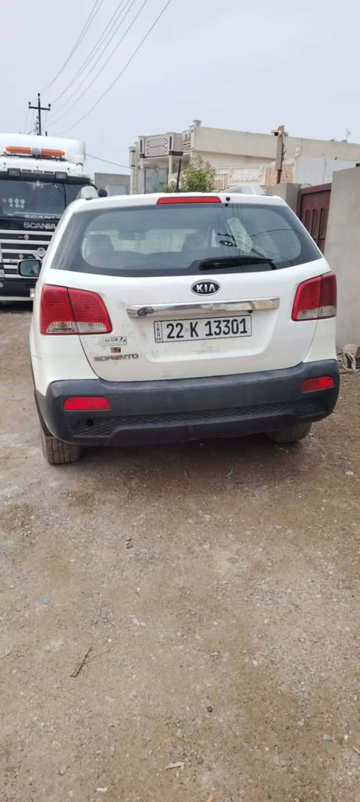 سلام عليكم سورنتو موديل 11 للبيع محرك 4 دوش 7 راكب رقم اربيل محرك جديد حاويه تخم تاير ويل كب سونار مرفق بل منشور مكان ديالى تقاطع القدس الهاتف ***********
