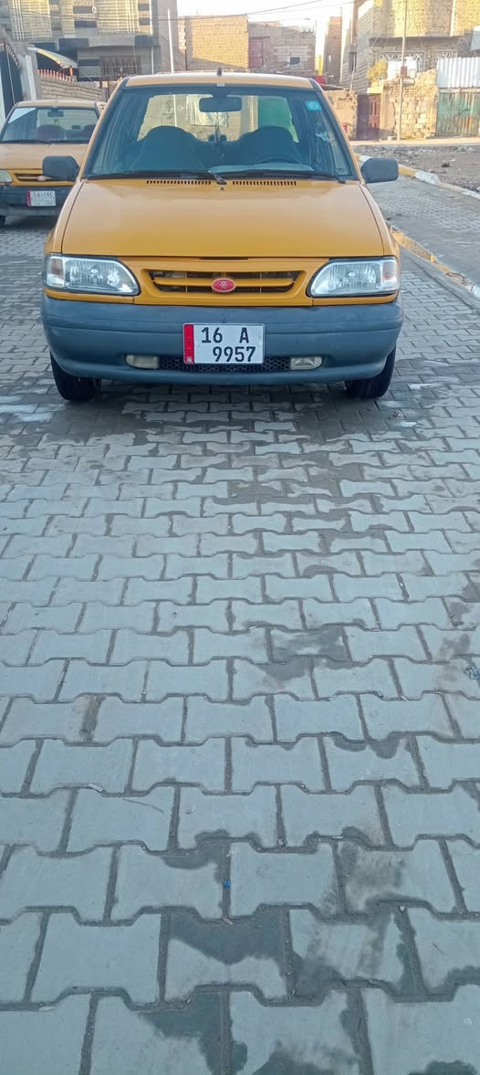 السلام عليكم سياره سايبه لل البيع مكفولة كفاله عامه موديل 13 سنويا جديده بسم ولد  جيراني رقم قادسيه حداديه جديد تبريد شغل مكينه كير مكفولات مكانه ديوانية السعر 30 بيه مجل رقم الهاتف لل الاستفسار ***********
