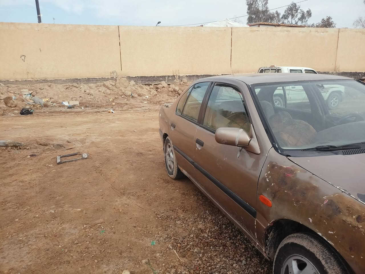 سلام عليكم  نيسان براميره موديل 91 مكاني نجف كير او مكينه مكفولات لاتبخير او لا تنقيص  سنويه لل2027 سيارح حلوه سعره 23او بيه مجال هاذه رقمي ***********
