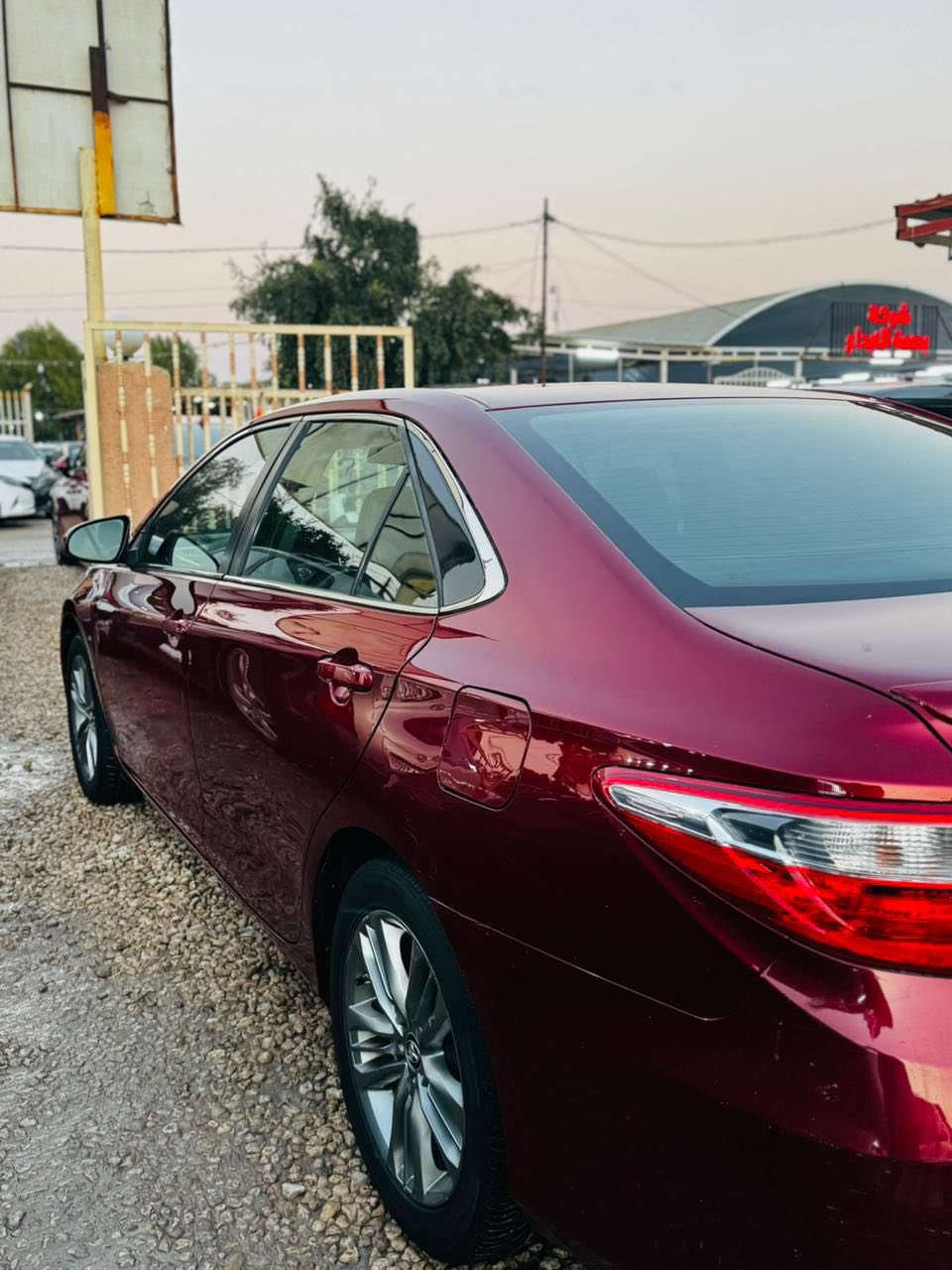 كامري 2016 
ماشيه 96
حادثها بدون اي تبديل بنيد مصبوغ وباب السايق صبغ 
مواصفات SE 
رقم اربيل ب اسمي 
مواصفاتها معروفه
مكينه 2500 
كشن كهرباء 
شاشه 
كامره 
مكانها كربلاء 
السعر ١٤٥ وبيها مجال 
معرض الليره لتجارة السيارات 
كربلاء - معارض حي الصناعي 
***********
***********
