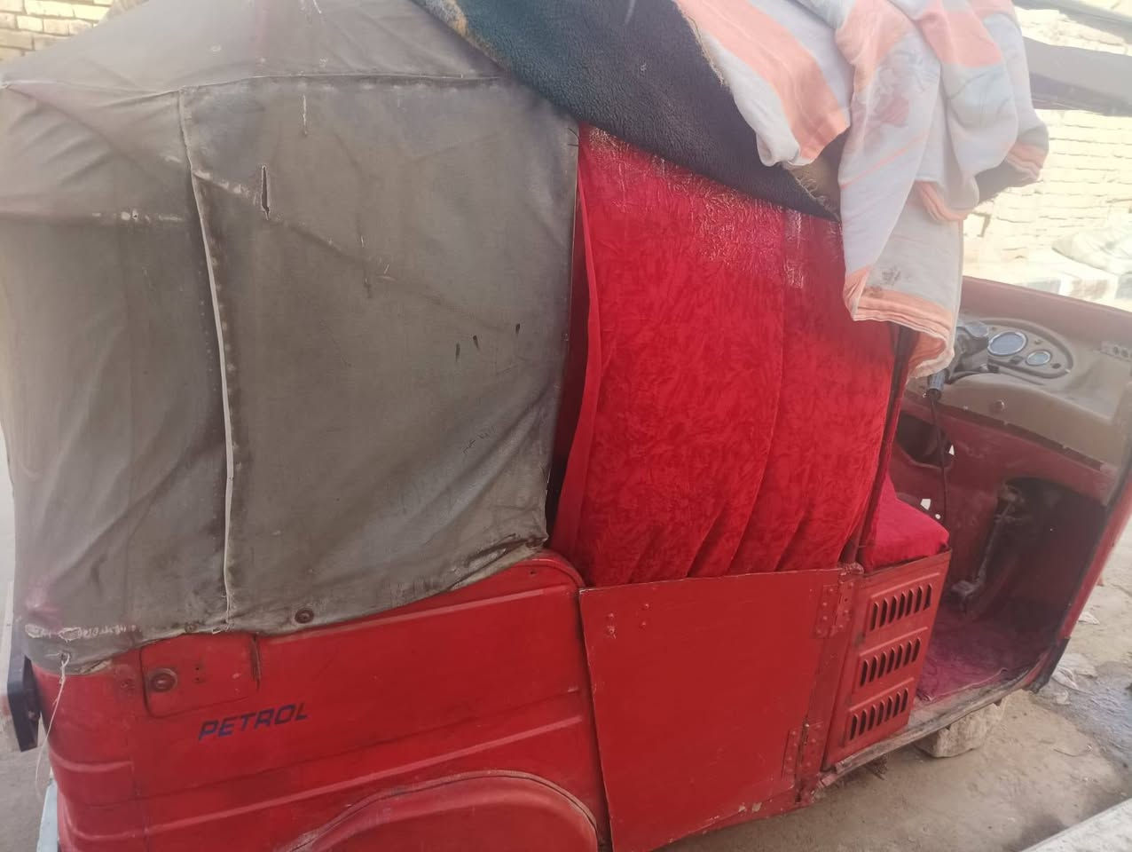 سلام عليكم  تكتك موديل 18  انه مكلف بل نشر   نكره سلف خير من الله  مكينه تخم تاير فقط نقص بس جامه  تصل عله رقم راعيه  انه ***********مكلف بل نشر  سعر اتصل  عله رقم وبل خدمه ادوات ادوات
