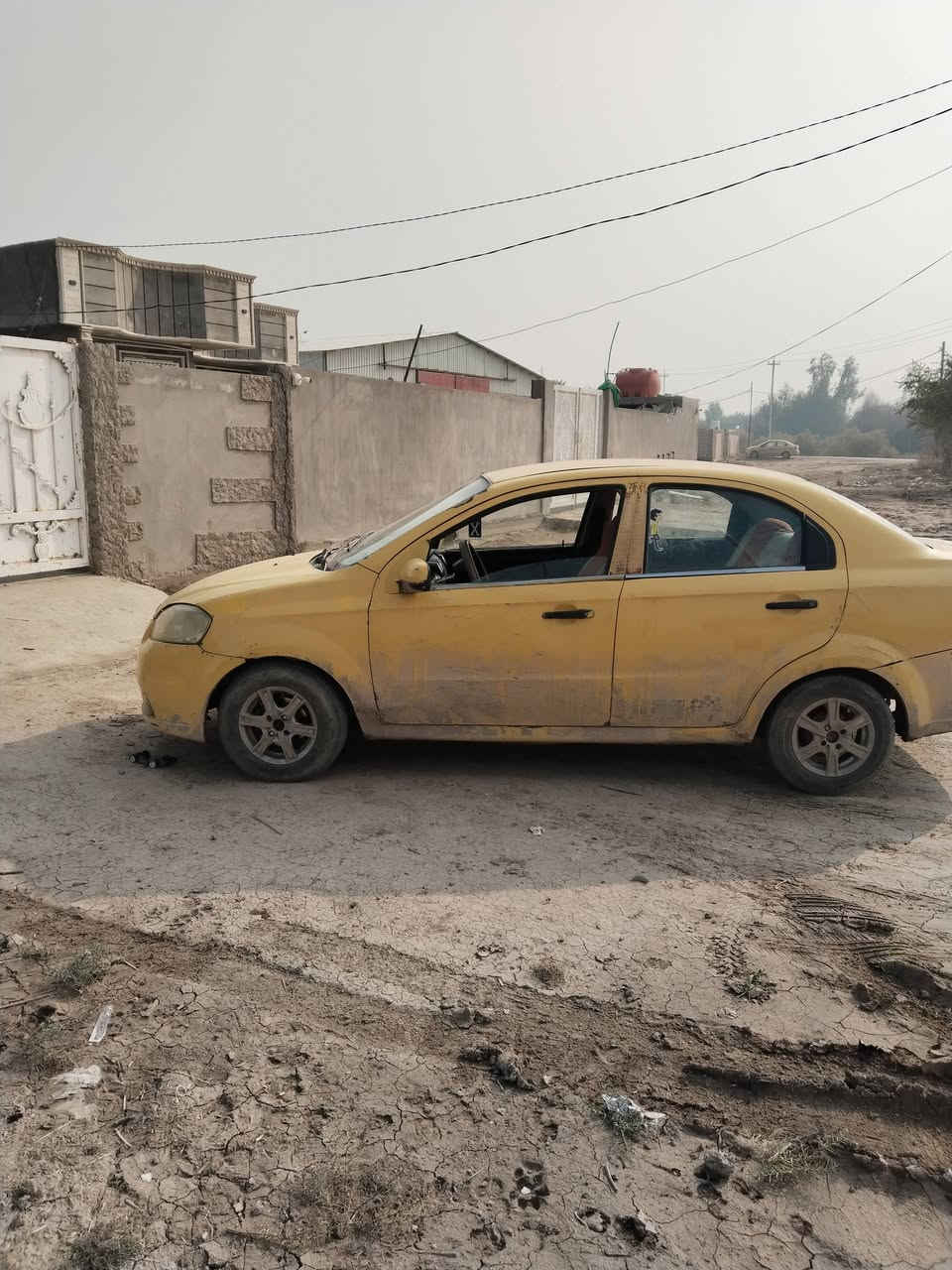 السلام عليكم افيو 2007 للبيع محرك مسكر وكير خير من الله رقم بابل ومالكهه بالقاسم يريد مداور  مكاني حله قريب على العلوية شريفه بنت الحسن الاتصال *********** السعر 25 وبيهه مجال مطلوبة هيئه 630 قبل يومين شفت الهيئه وغرامات مامطلوبه وتدلل
