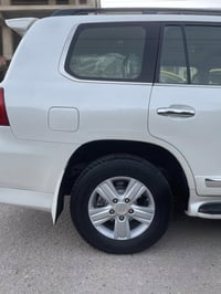 لاندكروز بريم • ٢٠١٢ • رقم بغداد