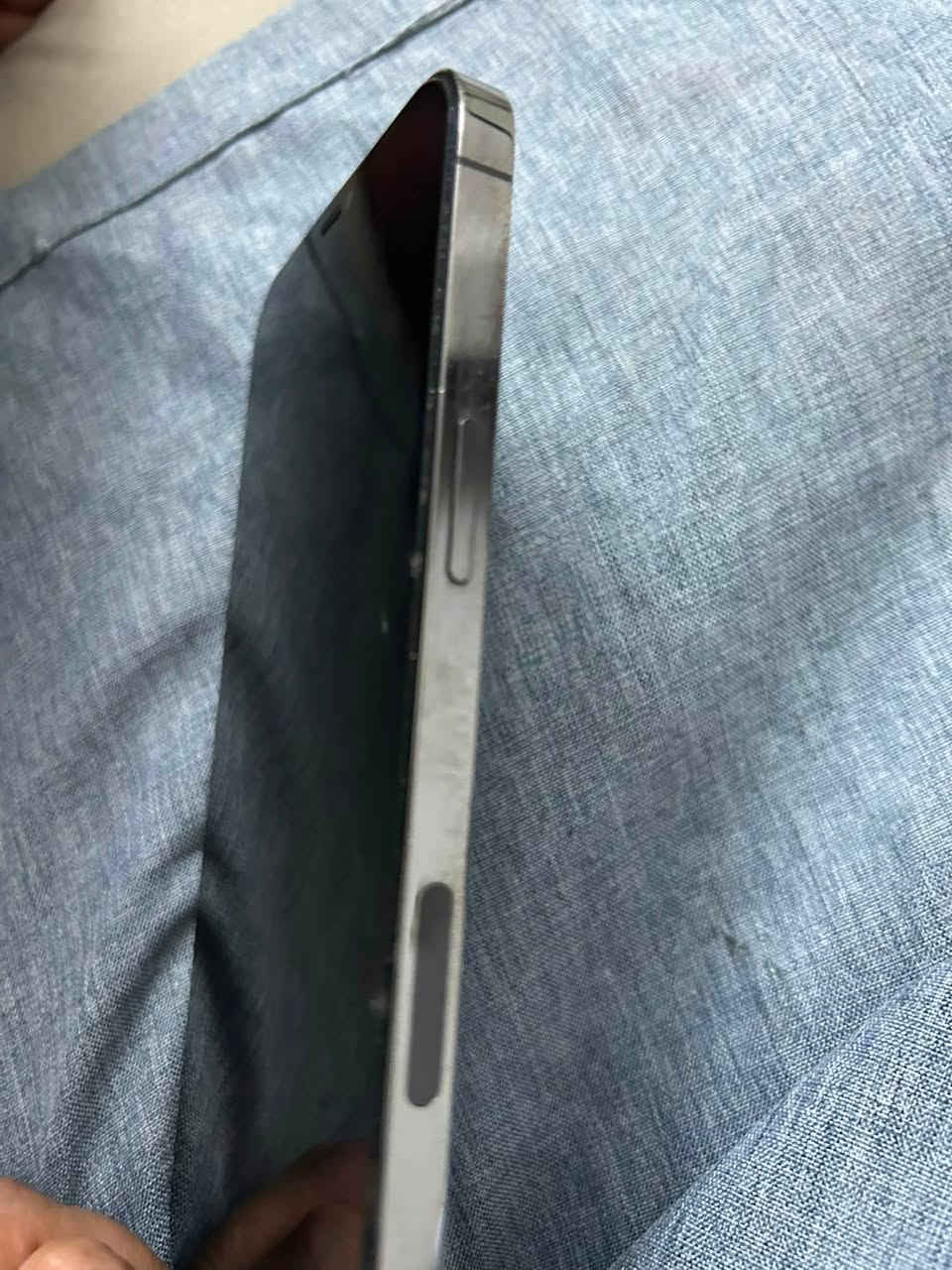 ايفون ١٢ برو ماكس ذاكره ٢٥٦ بطاريه ٨٦ لامرفوعه ولاامبدله جهاز وتر ابروفه مكانه الدوره البوعيثه سعر ٥٠٠ ***********
