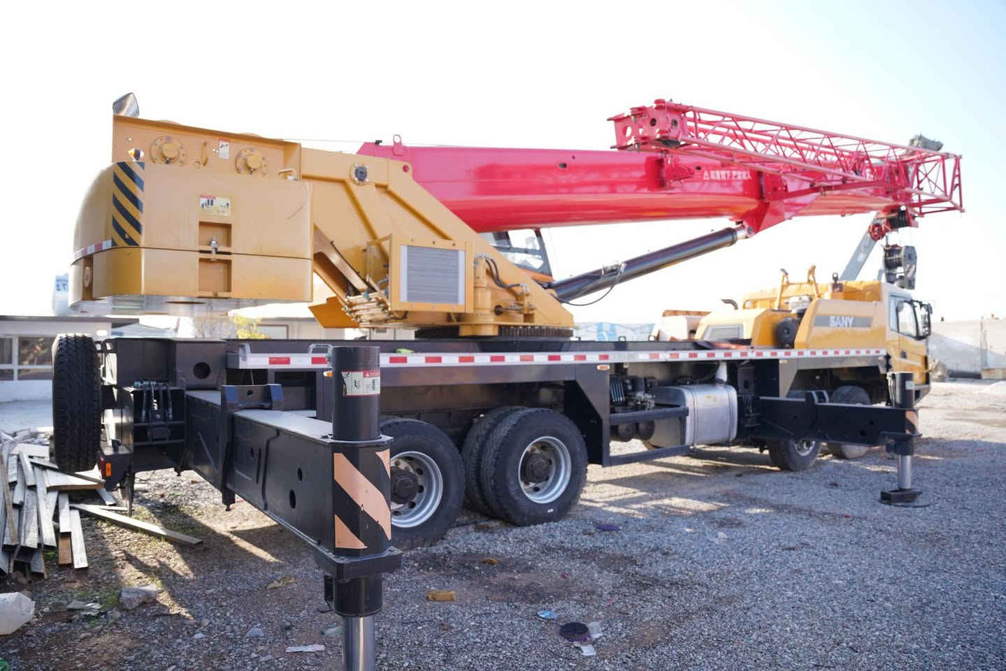 كرين ساني 2023 للبيع موقع اربيل اعلى صنف CTC500TD للتواصل على رقم *********** السعر مناسب للجادين
