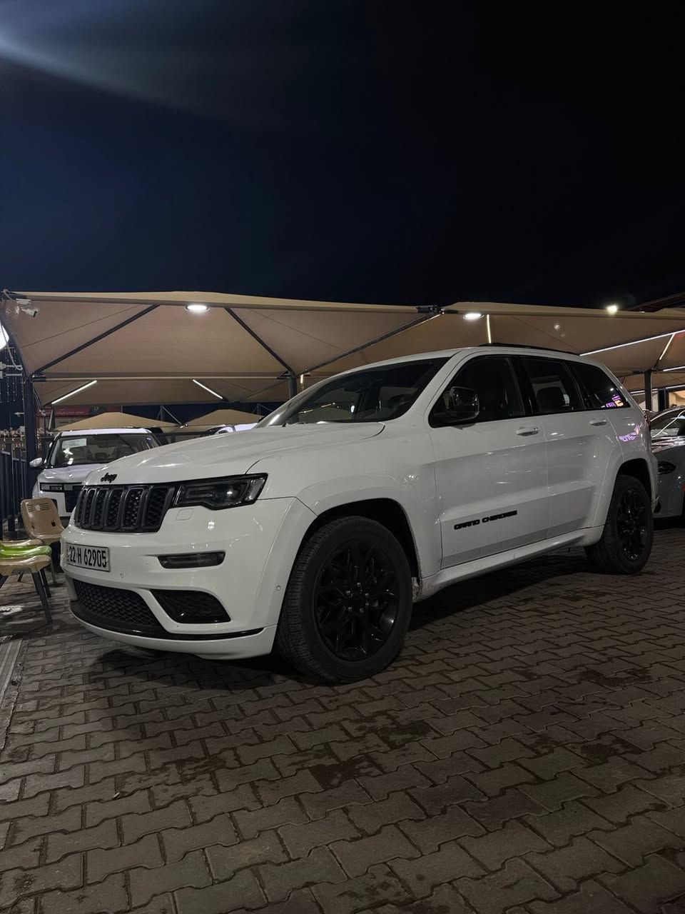 سلام عليكم s فول خليجي.
فول عدى الرادار العنوان كربلاء 

موديل 2021

ماشيه 74الف كيلو

مكفوله كفاله عامه ***********
