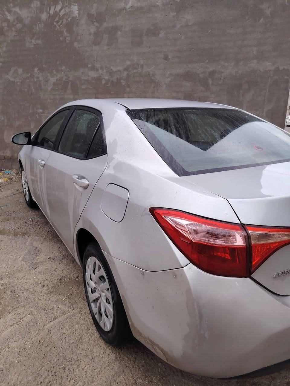 كورلا وارد امريكي
 موديل 2018 LE ماشيه95000ميل محرك1800حادث جاملغ خلفي ايسر وقبق جنطه والسعر 135$وبيها مجال الاتصال برقم *********** او *********** علما أن السياره باسمي تحويل ثاني يوم
